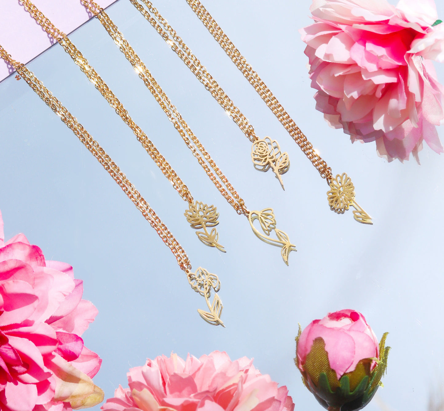 December Holly Flower Necklace