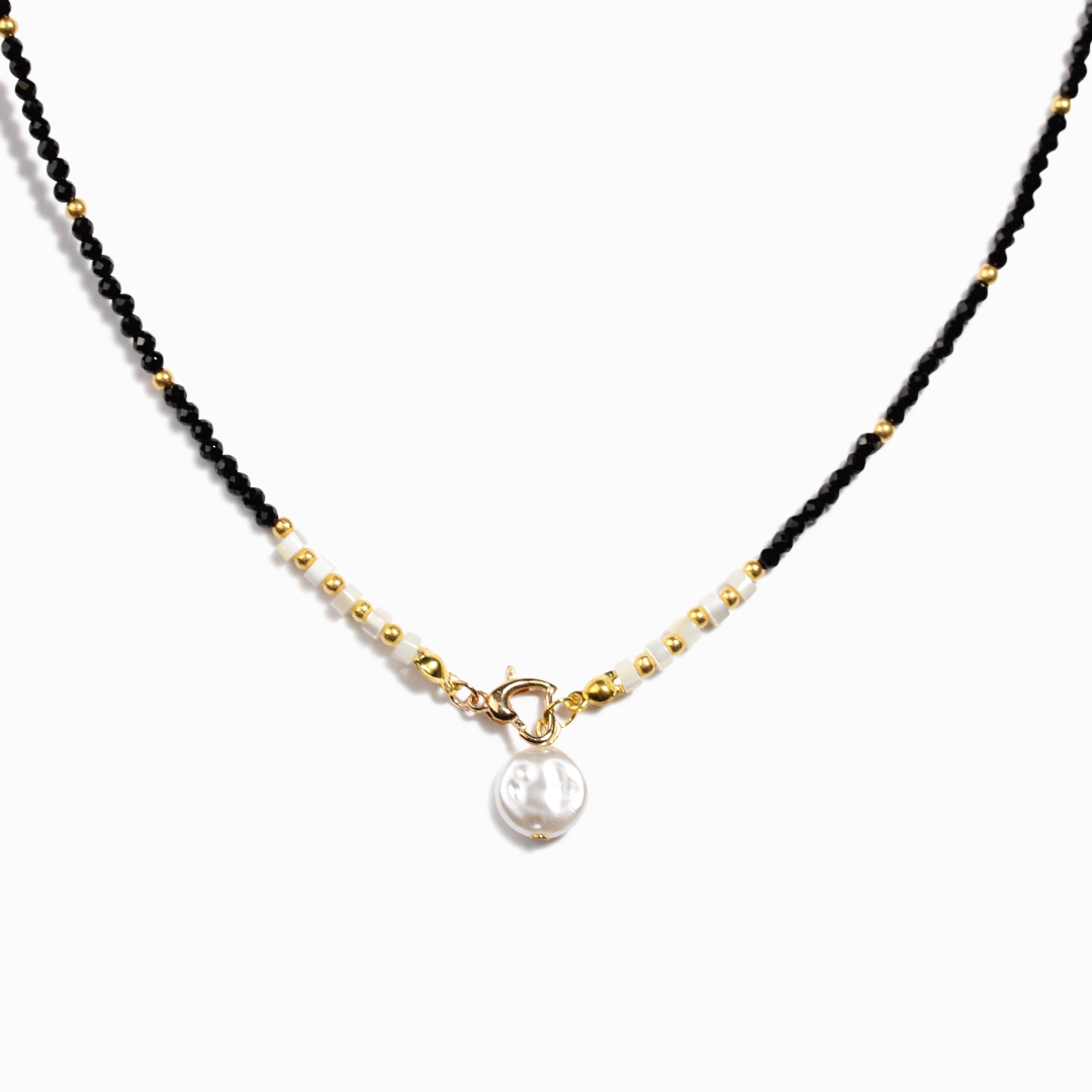 Midnight Pearl Pendant Necklace